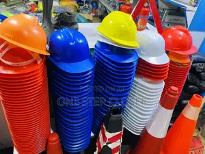 Saftey Heavy Duty Helmets for Construction Sites and Factories
