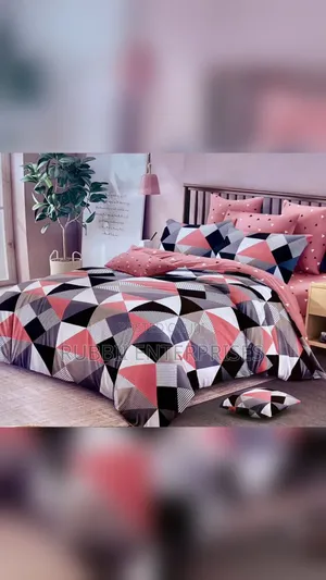 Bedcover / Duvet 5×6 (Modern Triangle Pattern)