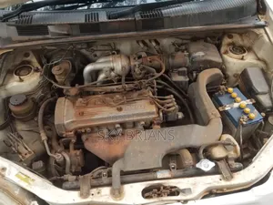 Toyota Raum 2000 White