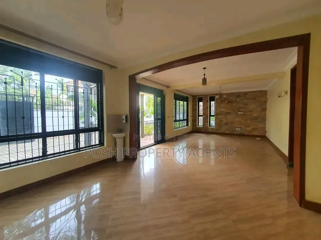 4bdrm Duplex in Ntinda, Central Division for rent