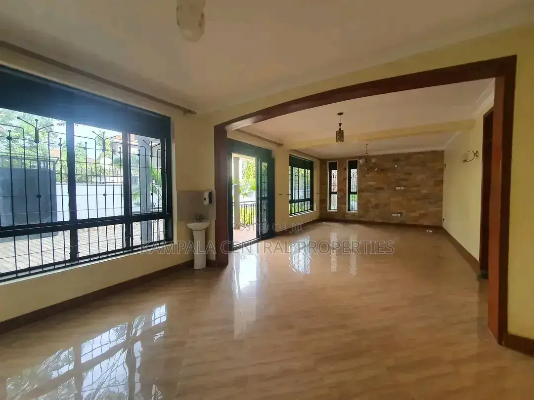 4bdrm Duplex in Ntinda, Central Division for rent