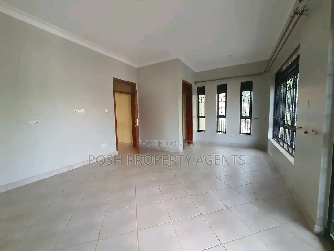4bdrm Duplex in Ntinda, Central Division for rent