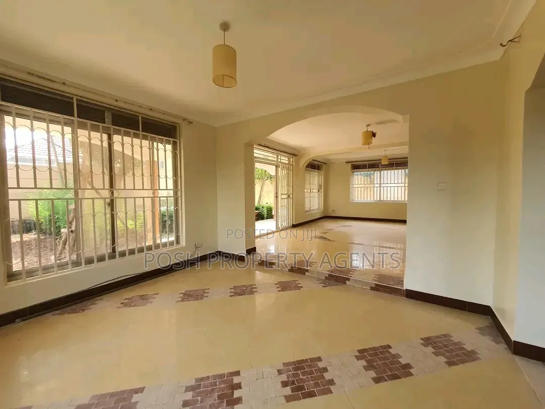 4bdrm Duplex in Ntinda, Central Division for rent