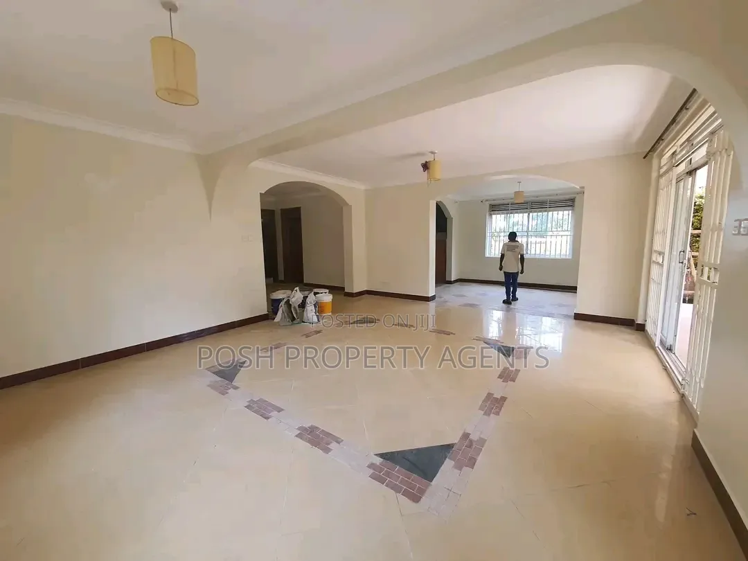4bdrm Duplex in Ntinda, Central Division for rent