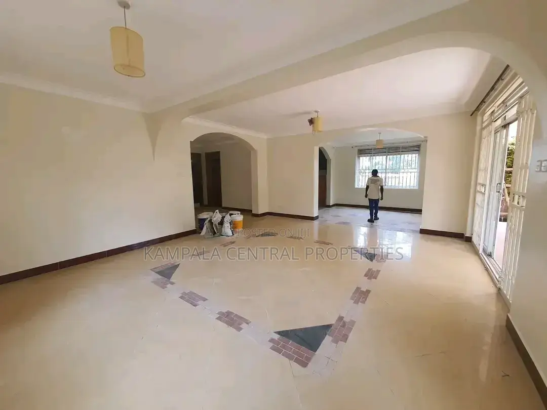 4bdrm Duplex in Ntinda, Central Division for rent