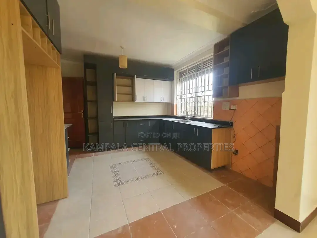 4bdrm Duplex in Ntinda, Central Division for rent