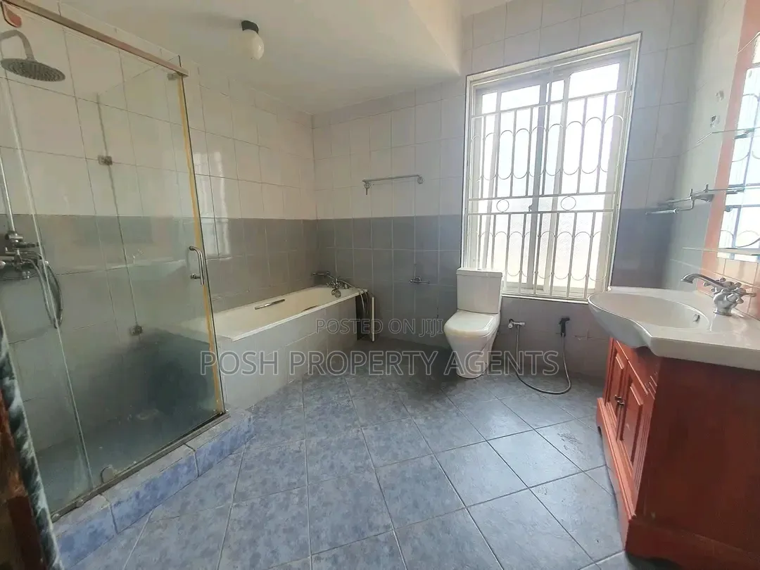4bdrm Duplex in Ntinda, Central Division for rent