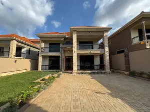 6bdrm Duplex in Kyanja Estates, Kawempe for sale