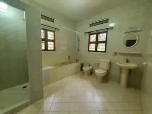 4bdrm Bungalow in Naguru, Central Division for rent
