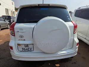 Toyota RAV4 2008 White