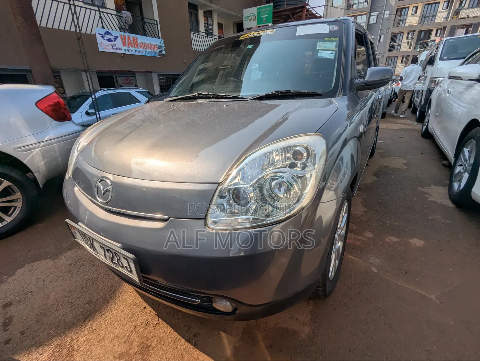 Mazda Verisa 2009 Gray