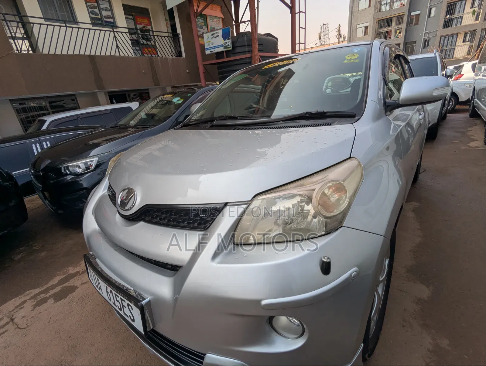 Toyota IST 2010 Silver