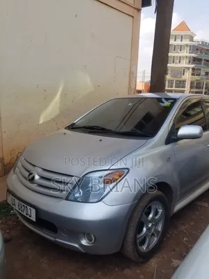 Toyota IST 2006 Silver
