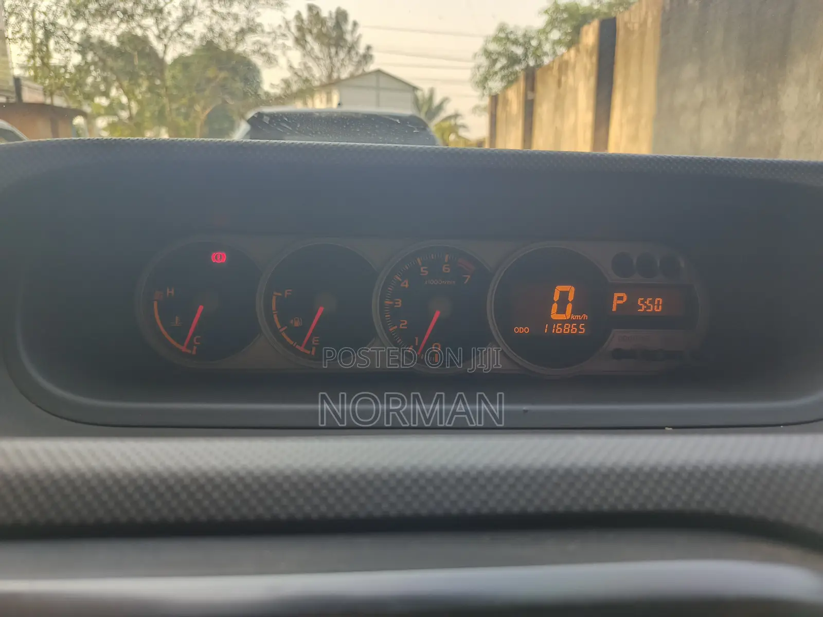 Toyota Rumion 2025 Red