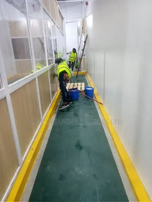 Warehouse House Cleaning