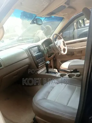 Ford Explorer Limited 4.0 2005 Blue