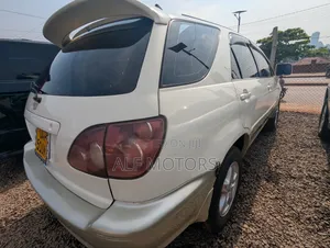Toyota Harrier 2003 White