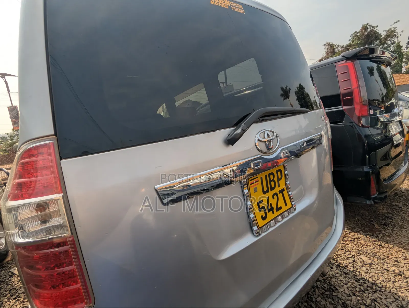 Toyota Noah 2008 Silver