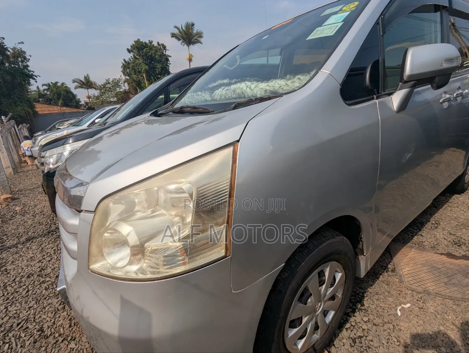 Toyota Noah 2008 Silver