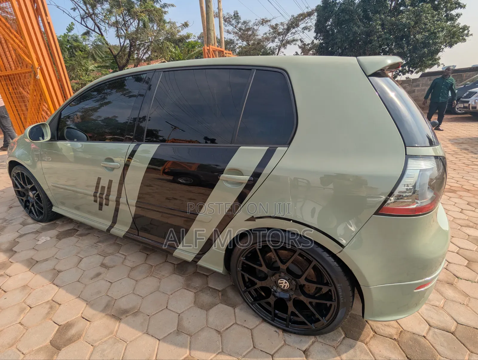 Volkswagen Golf 2010 Green