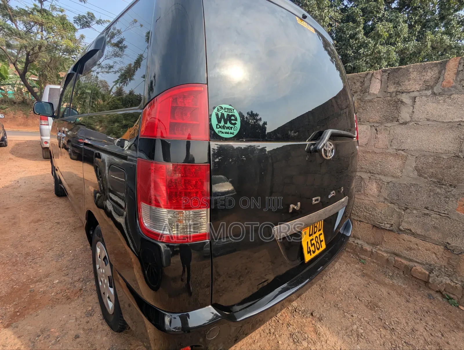 Toyota Noah 2005 Black