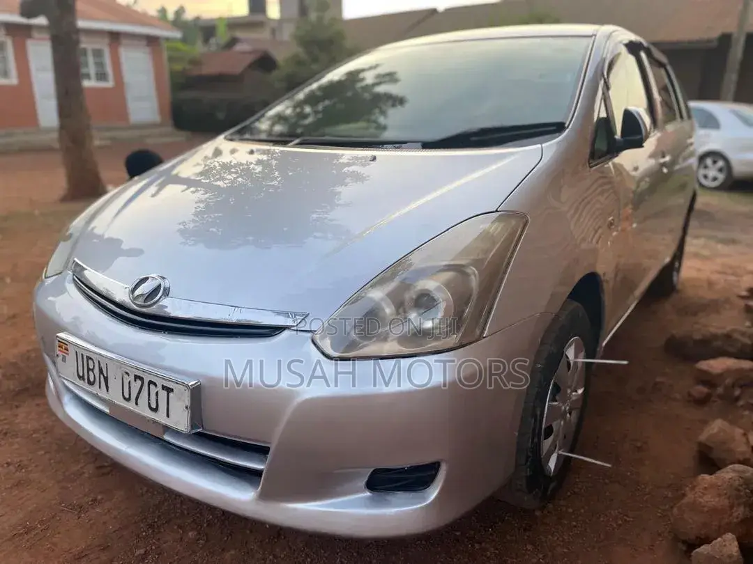 Toyota Wish 2006 Silver