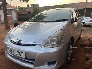 Toyota Wish 2006 Silver