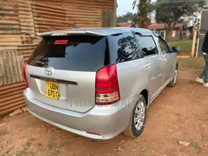 Toyota Wish 2006 Silver
