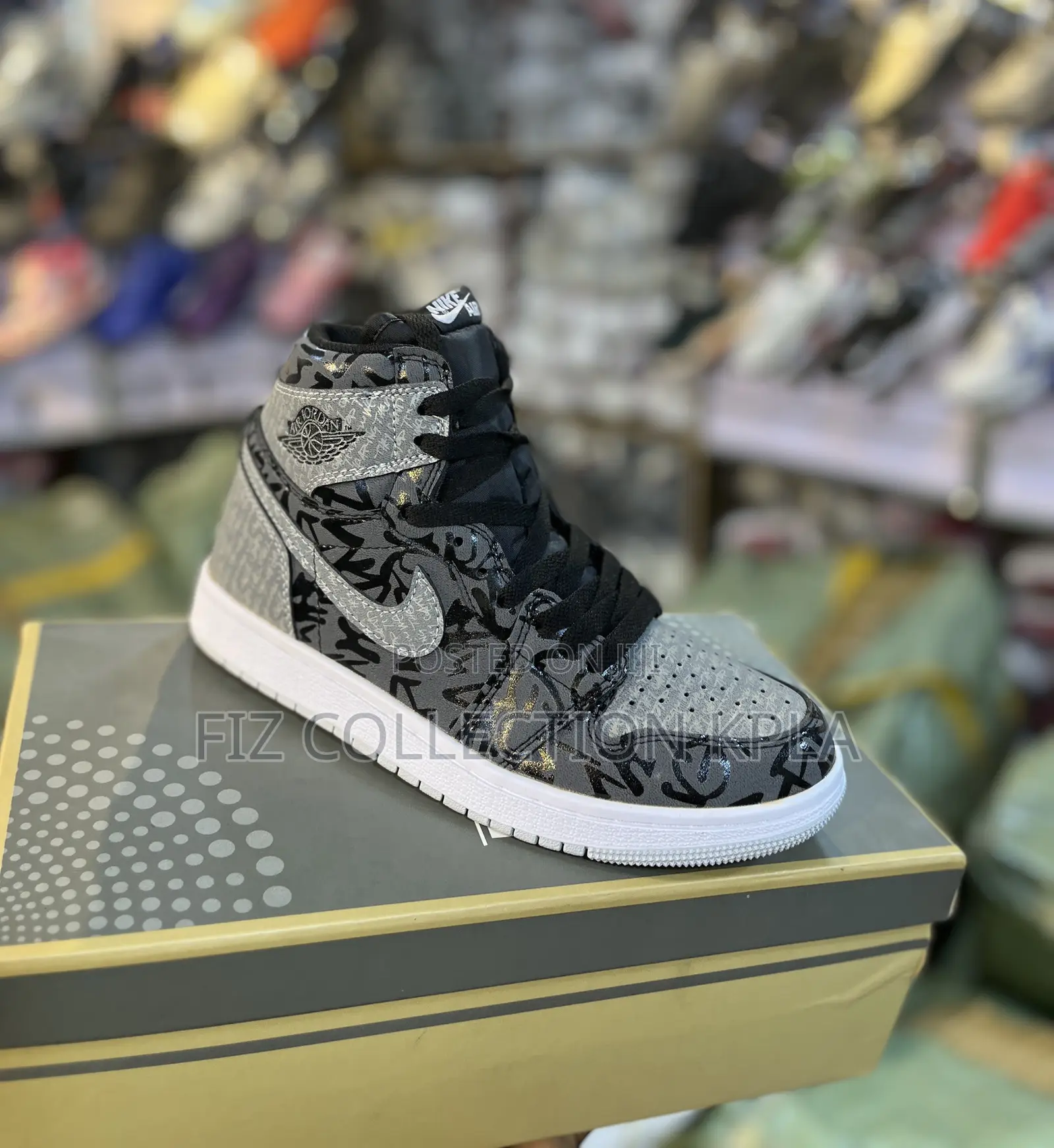 Original Jordan 1 Retro High OG Rebellionaire Sneakers