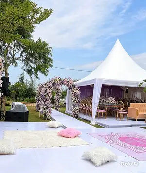 50 High-Peak Marquee