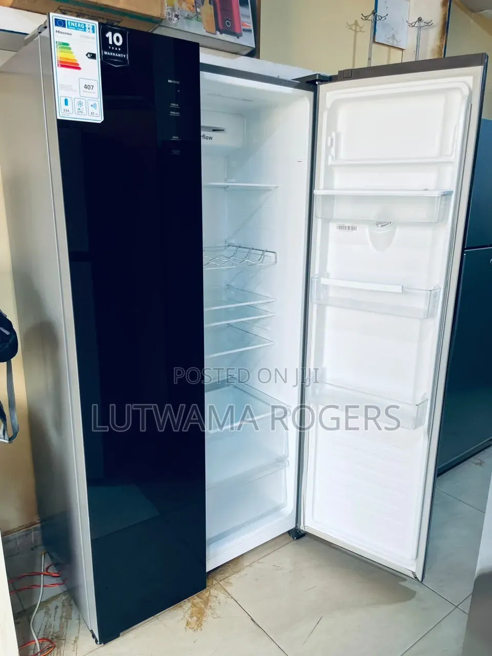 Hisense 670ltrs Black Mirror Side by Side