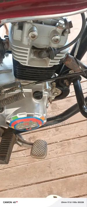 TVS HLX 125 2020 Red