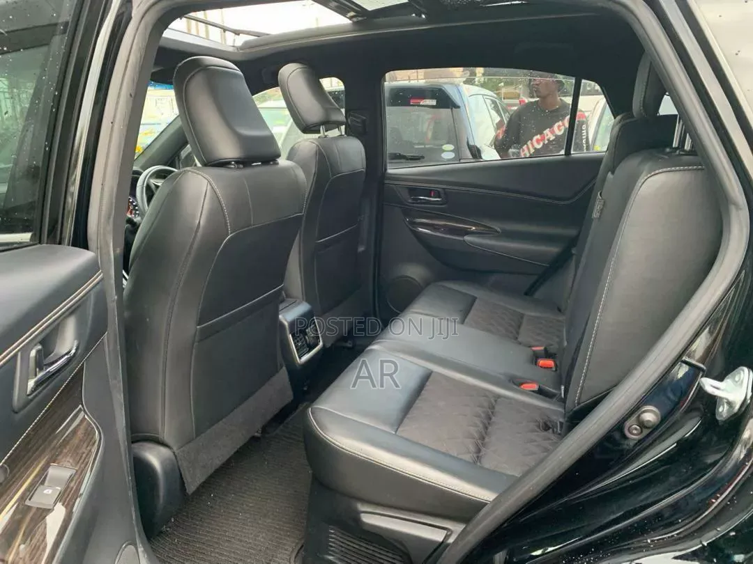 Toyota Harrier 2017 Black