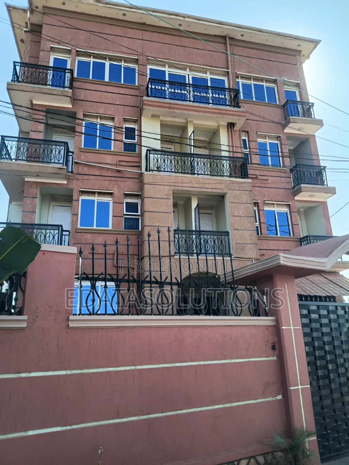 20bdrm Shared Apartment in Makindye for rent