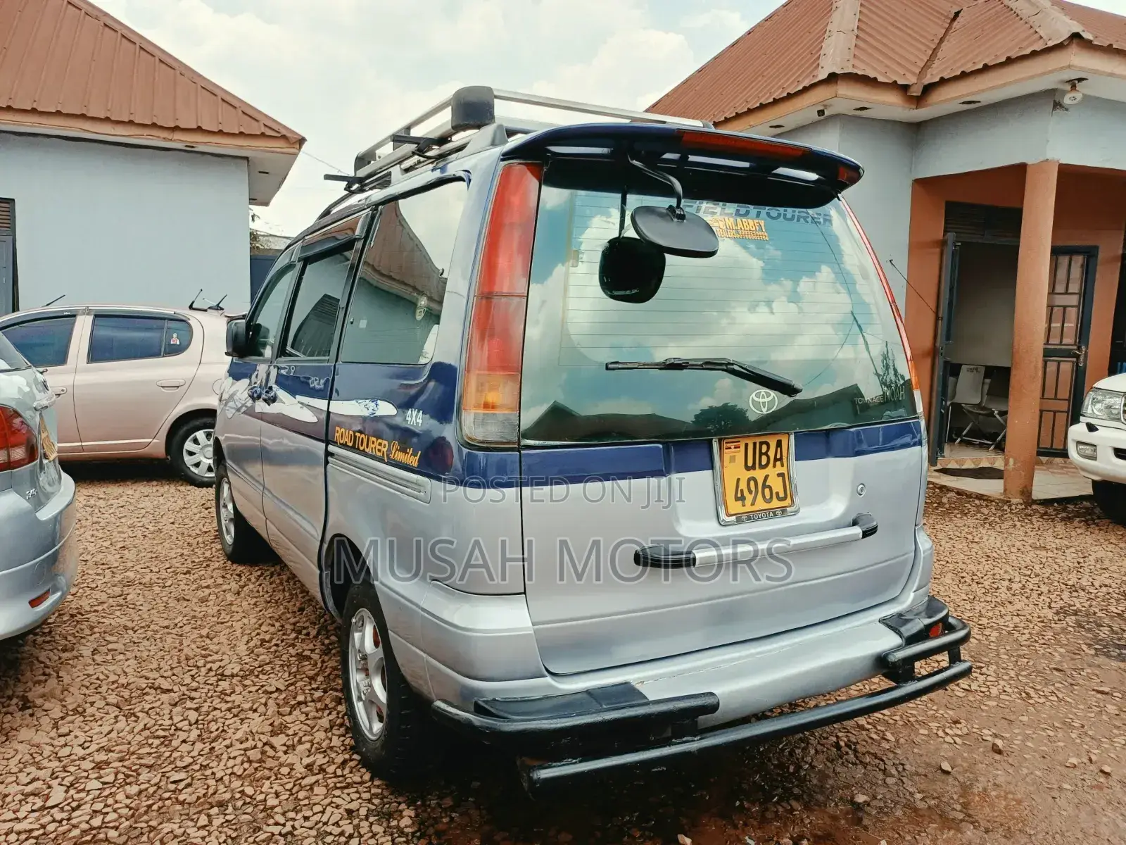 Toyota Noah 2001 Blue