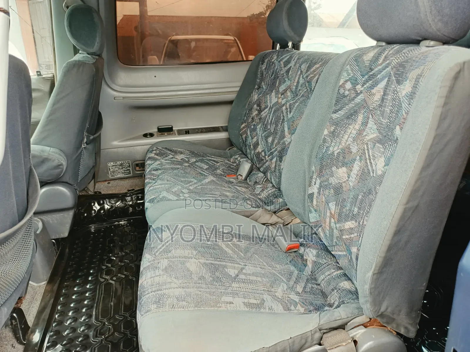 Toyota Noah 2001 Blue