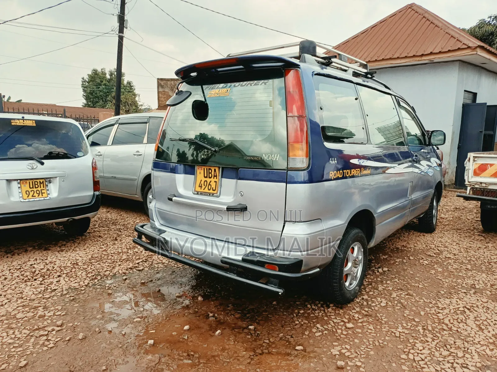 Toyota Noah 2001 Blue