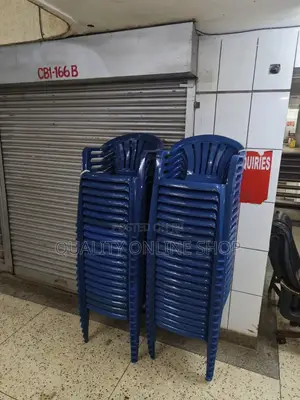 Plastic Chairs Plastic Chairs