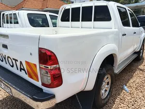 Toyota Hilux 2016 White