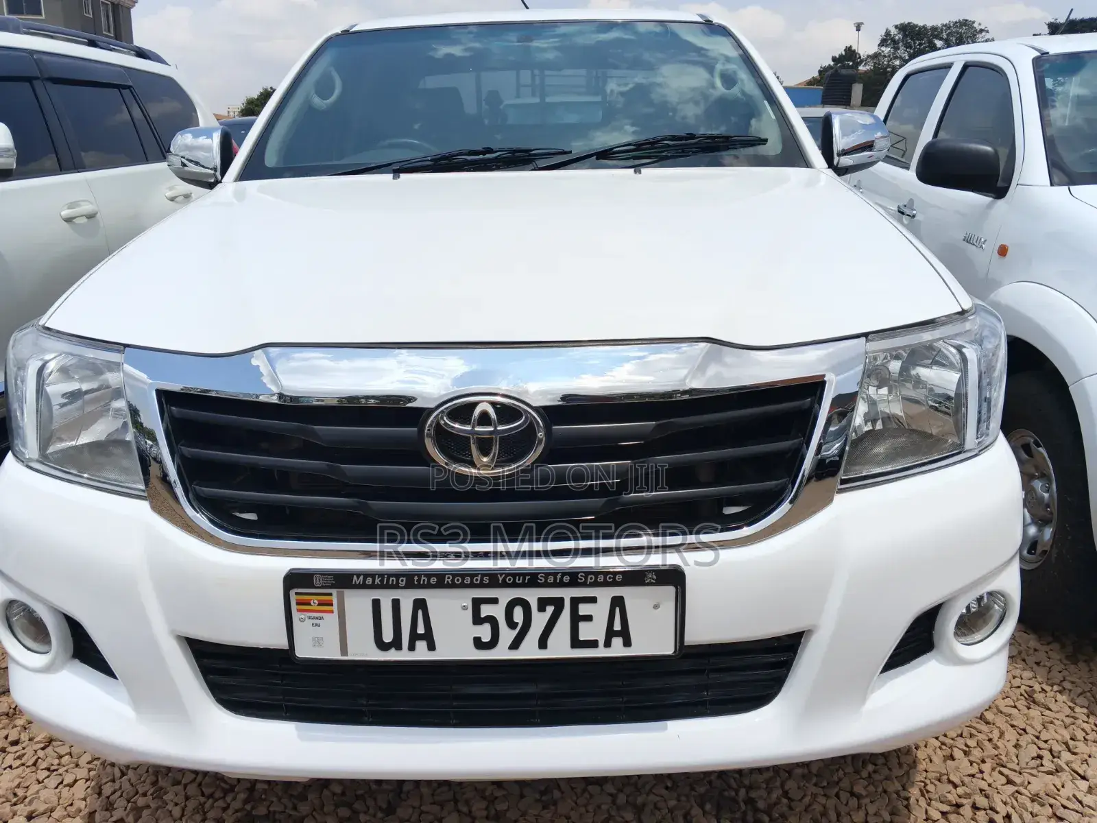Toyota Hilux 2016 White