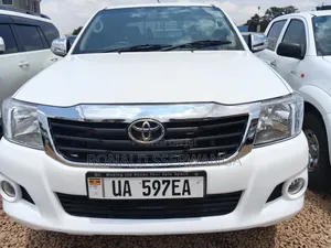 Toyota Hilux 2016 White