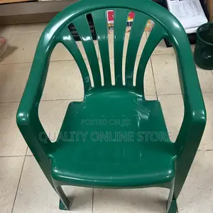 Armed Plastic Chairs Plastic Chairs