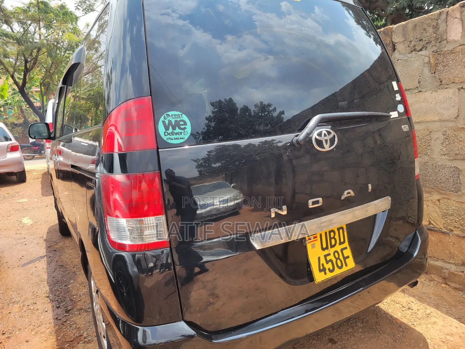 Toyota Noah 2.0 AWD (8 Seater) 2004 Black