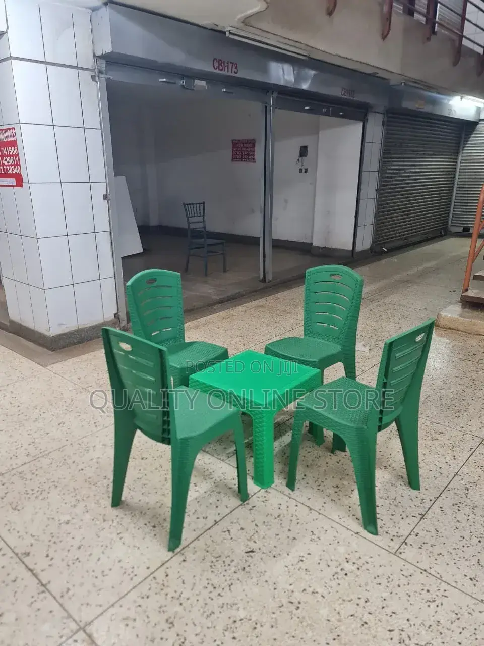 Bar/Restaurants Plastic Table and Chairs Plastic Table and Chairs