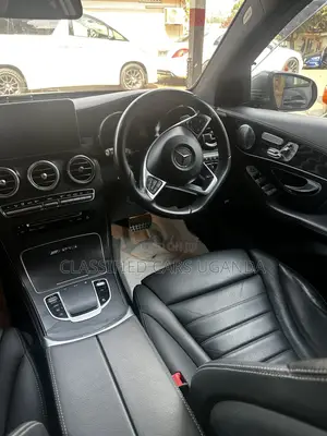 Mercedes-Benz GLC-Class GLC250 Sport Utility 4-Door (2.0L, 4cyl Turbo) Gray