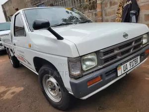 Nissan Dorus
