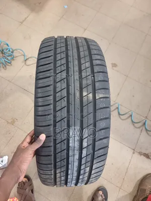 275/45r21 for Mercedes Benz G Wagon