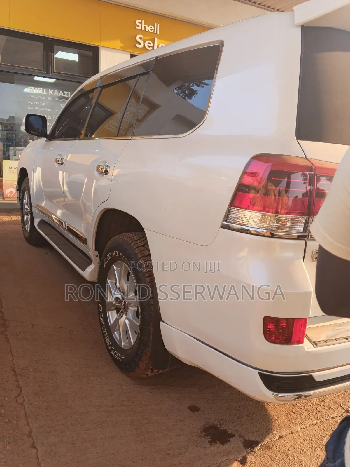 Toyota Land Cruiser Prado 2009 White