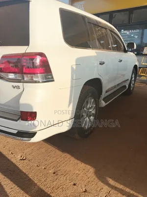 Toyota Land Cruiser Prado 2009 White