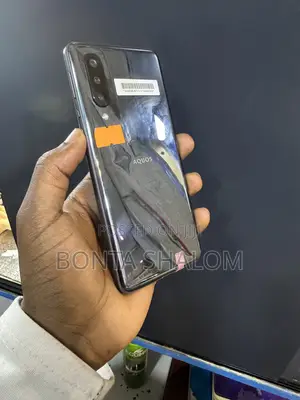 Sharp Aquos Zero 5G Basic 64 GB Black